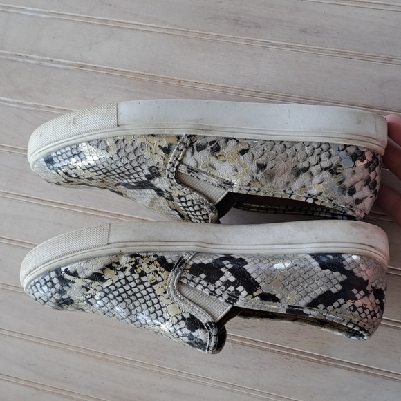 Time and Tru Girl Animal Print Gold Shiny Slip On Sneakers - Picture 9 of 9